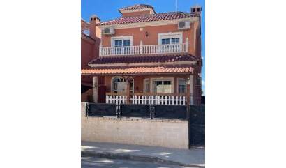 Sale - Villa - Almoradí