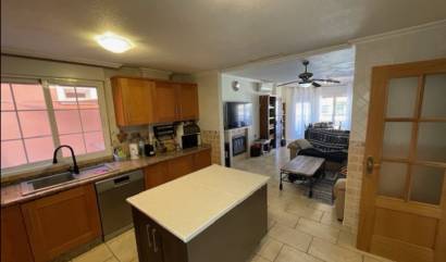 Sale - Villa - Almoradí