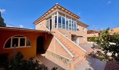 Sale - Villa - Benferri