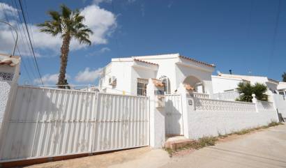 Sale - Villa - Ciudad Quesada