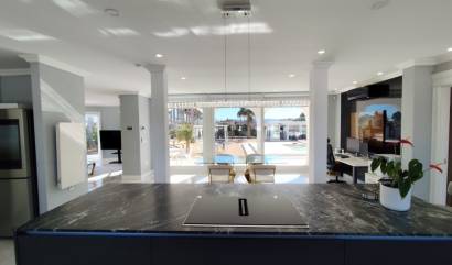 Sale - Villa - El Mudamiento