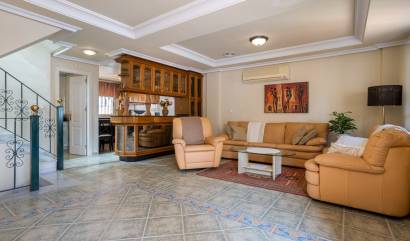 Sale - Villa - Guardamar del Segura