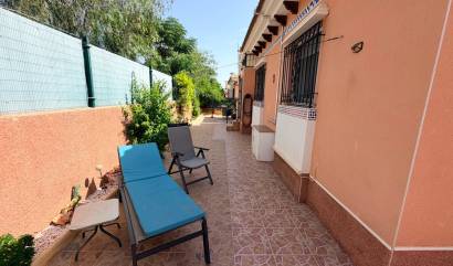 Sale - Villa - Los Montesinos - La Herrada