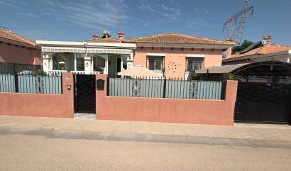 Sale - Villa - Los Montesinos - La Herrada