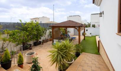 Sale - Villa - Los Montesinos