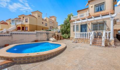Sale - Villa - Orihuela Costa - El Galan