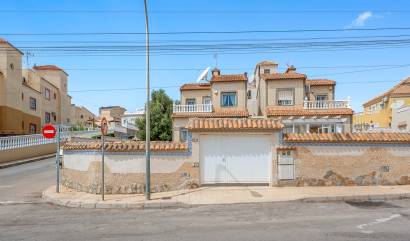 Sale - Villa - Orihuela Costa - El Galan