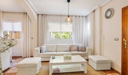 Sale - Villa - Orihuela Costa - La Regia