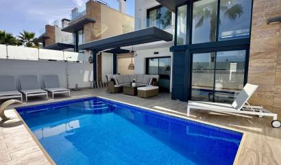 Sale - Villa - Orihuela Costa - Lomas de Cabo Roig