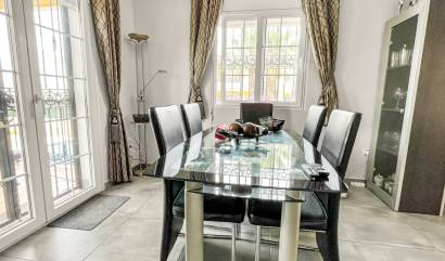 Sale - Villa - Orihuela Costa - Los Dolses