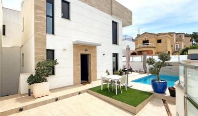 Sale - Villa - Orihuela Costa - Villamartín