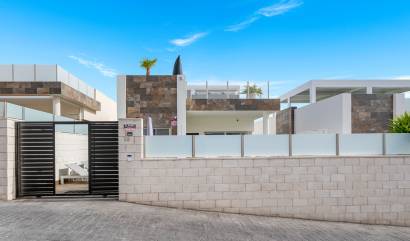 Sale - Villa - Orihuela Costa - Villamartín