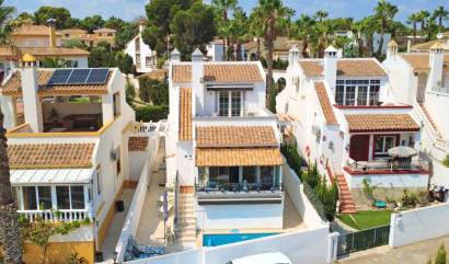Sale - Villa - Orihuela Costa - Villamartín