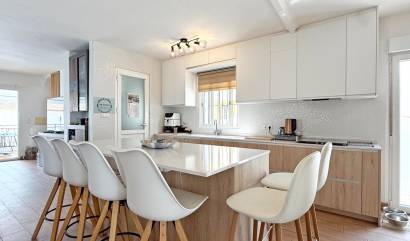 Sale - Villa - Orihuela Costa - Villamartín