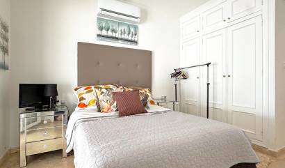 Sale - Villa - Orihuela Costa - Villamartín