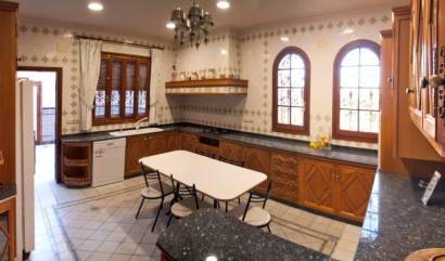 Sale - Villa - Orihuela Costa