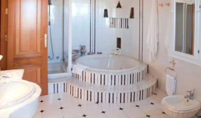 Sale - Villa - Orihuela Costa