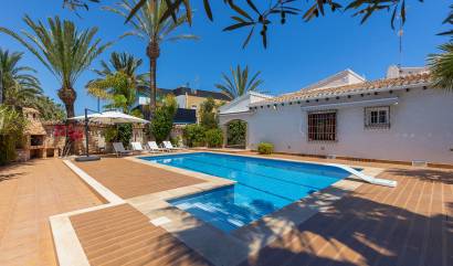 Sale - Villa - Orihuela - Orihuela Costa