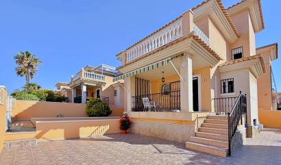 Sale - Villa - Orihuela - Orihuela Costa