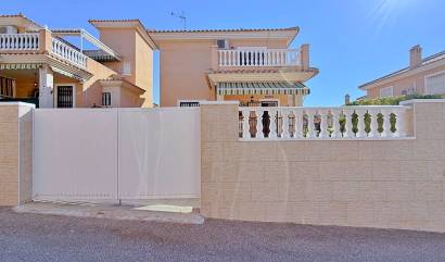 Sale - Villa - Orihuela - Orihuela Costa