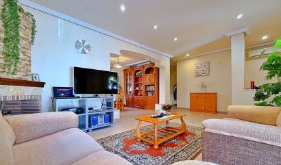 Sale - Villa - Orihuela - Orihuela Costa