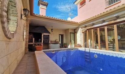 Sale - Villa - Orihuela