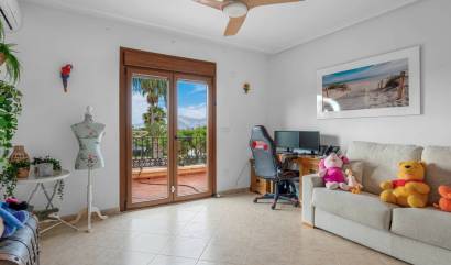 Sale - Villa - Orihuela