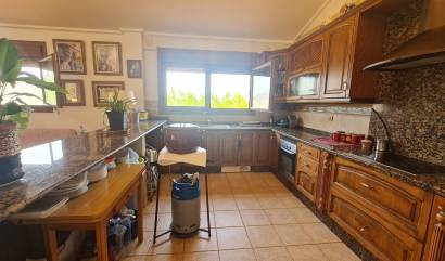 Sale - Villa - Petrer