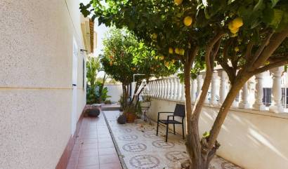 Sale - Villa - Pinar de Campoverde