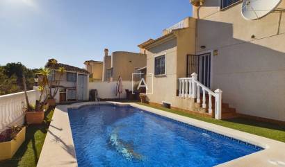 Sale - Villa - Pinar de Campoverde
