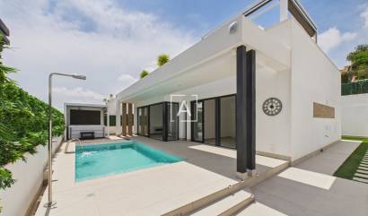 Sale - Villa - Pinar de Campoverde