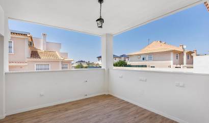Sale - Villa - Torrevieja - Aguas Nuevas