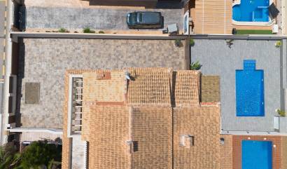 Sale - Villa - Torrevieja - Aguas Nuevas