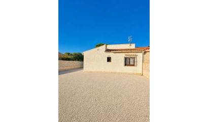 Sale - Villa - Torrevieja - Aguas Nuevas