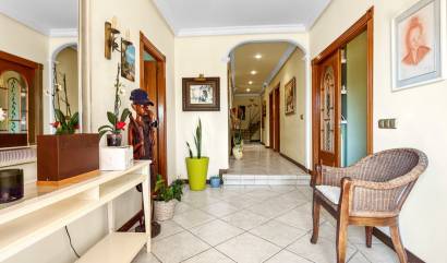 Sale - Villa - Torrevieja - La Mata