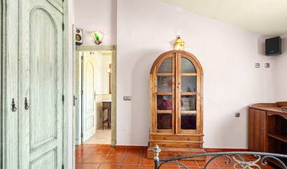 Sale - Villa - Torrevieja - La Mata