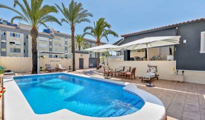 Sale - Villa - Torrevieja - Rocio del mar