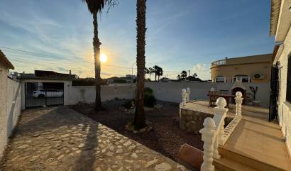 Sale - Villa - Torrevieja - San luis