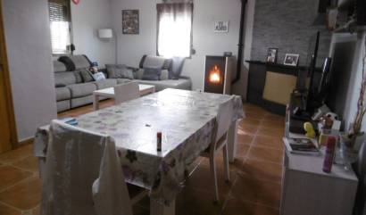 Sale - Villa - Yecla