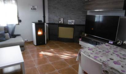 Sale - Villa - Yecla
