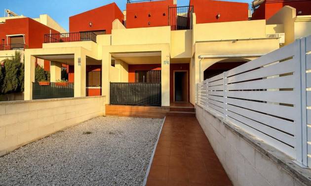 Townhouse - Sale - Torrevieja - Aguas Nuevas