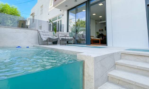 Townhouse - Sale - Torrevieja - Nueva Torrevieja - Aguas Nuevas