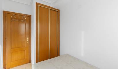 Venta - Apartment - Torrevieja - Estacion de autobuses