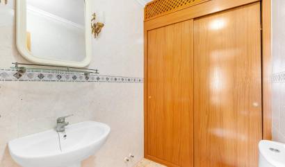 Venta - Apartment - Torrevieja - Estacion de autobuses