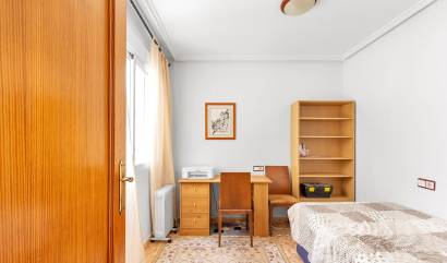 Venta - Apartment - Torrevieja - Estacion de autobuses