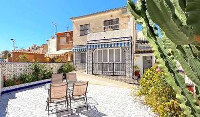 Venta - Apartment - Torrevieja - La Mata