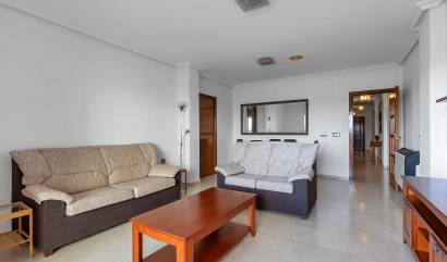 Venta - Apartment - Torrevieja - Paseo maritimo