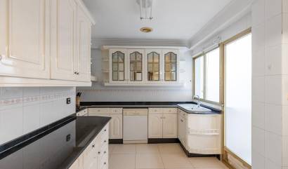 Venta - Apartment - Torrevieja - Paseo maritimo