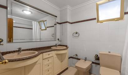 Venta - Apartment - Torrevieja - Paseo maritimo