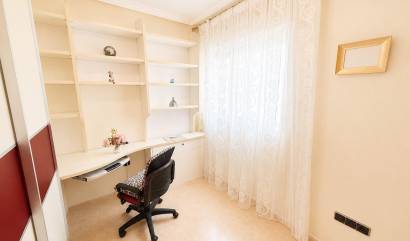 Venta - Apartment - Torrevieja - Playa del cura